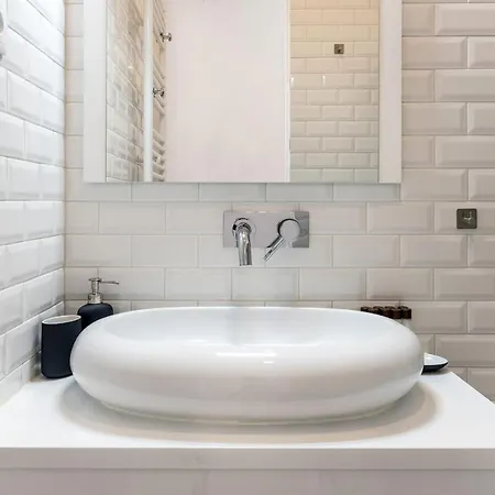 Guestready - Contemporary Apt In Central Apartment Lisbon