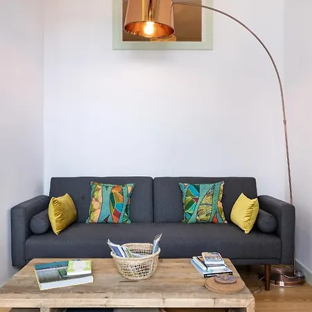 Guestready - Contemporary Apt In Central * Lisbon
